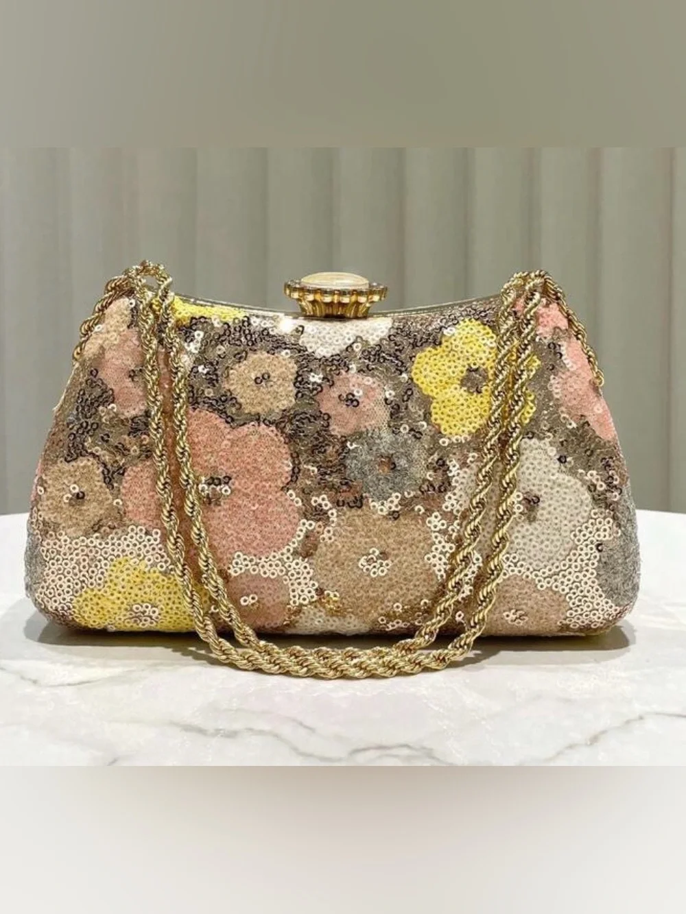 N/A elegant sequin